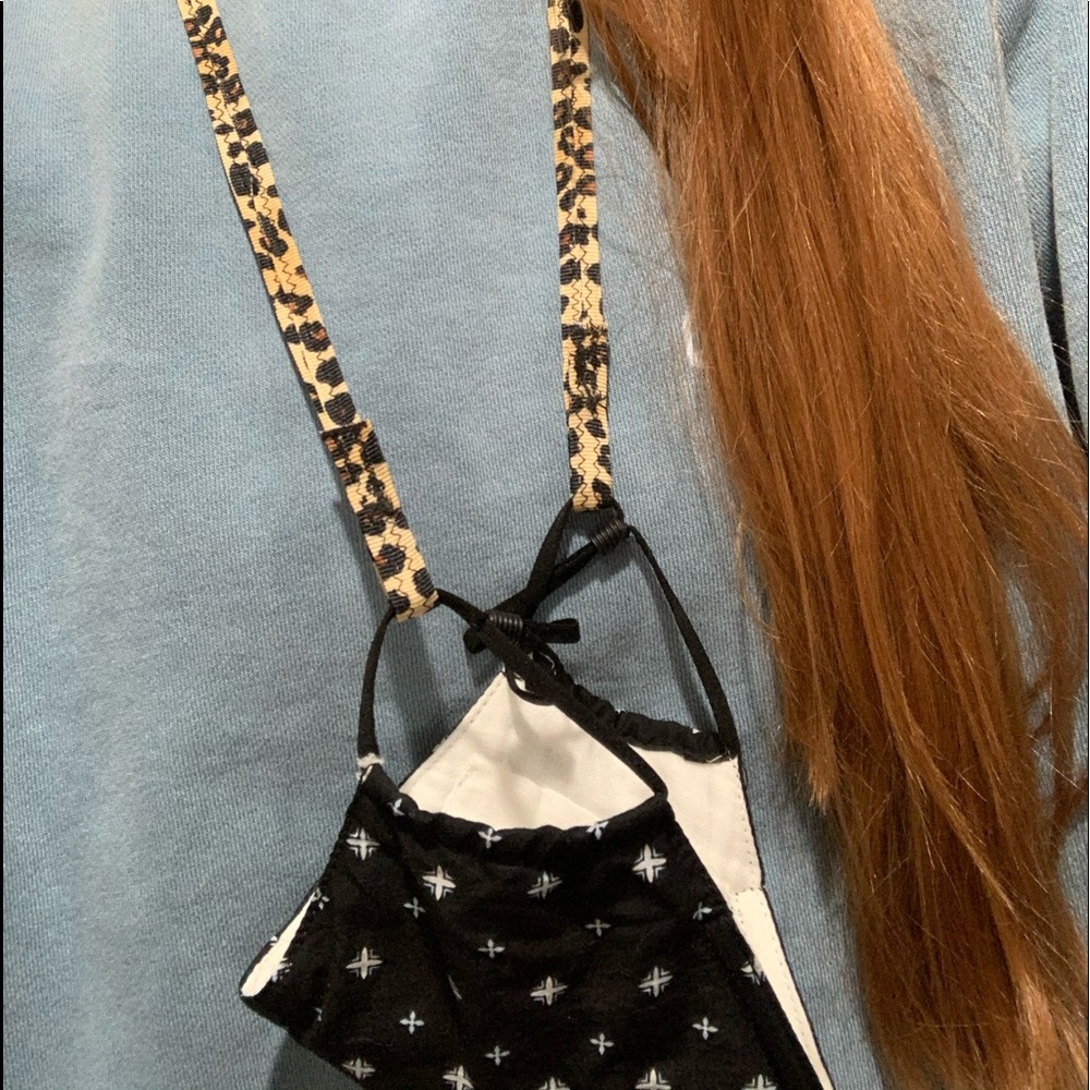 Mask Lanyards - Picture 2 of 3